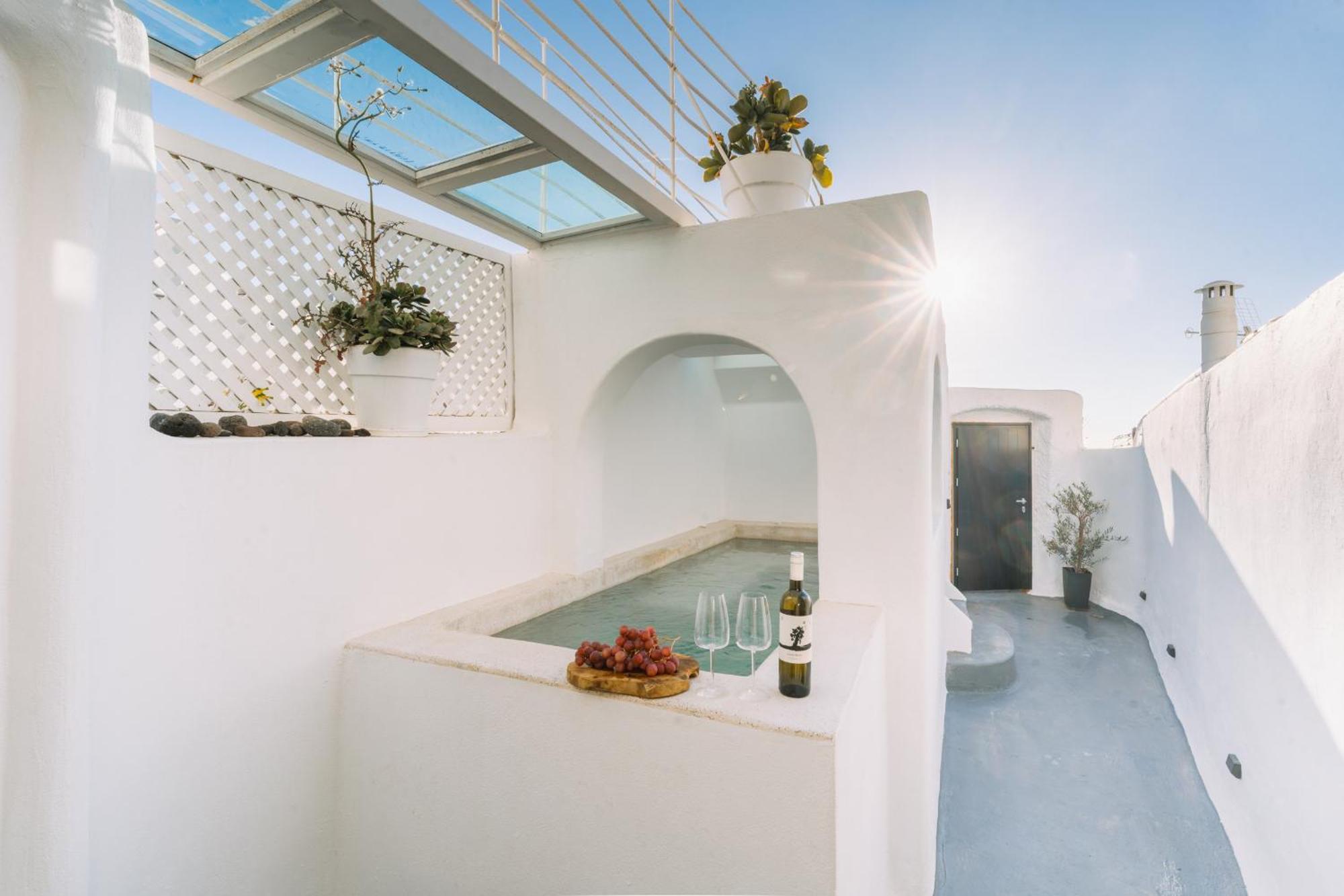 Noir Cave Villa With Private Jacuzzi And Sunset Terrace Pýrgos エクステリア 写真
